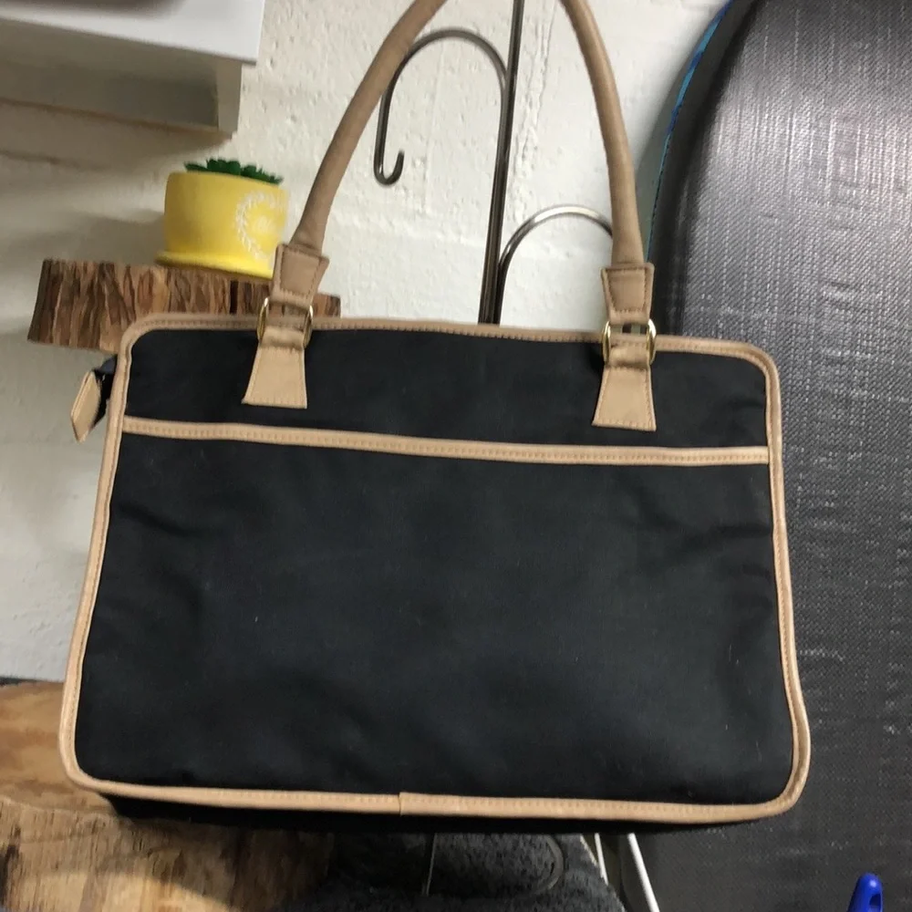 BAGGS‎ COMPUTER BAG